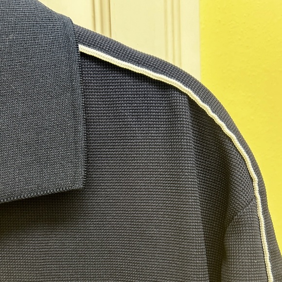 🎉Host Pick🎉 Nautica Men’s Navy Polo with White Trim Medium/Slim Fit - Picture 6 of 7